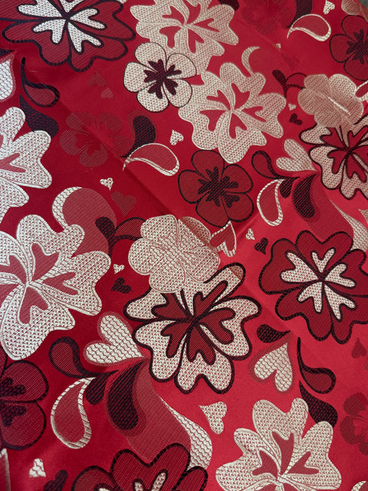 Lucky Brocade